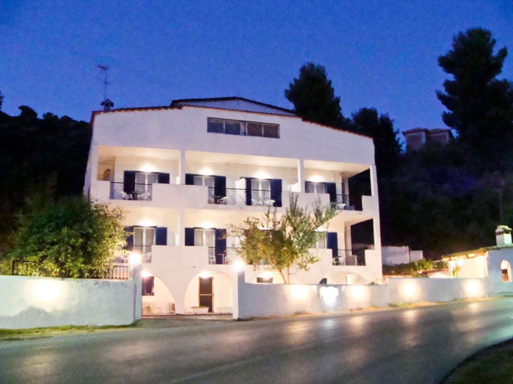 Villa Diamanti Kanapitsa  Экстерьер фото
