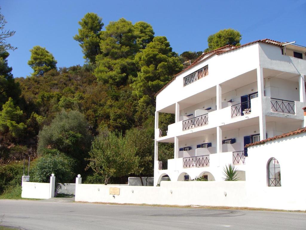 Villa Diamanti Kanapitsa  Экстерьер фото